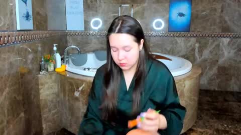 Mira online show from 03-05-25, 02:46