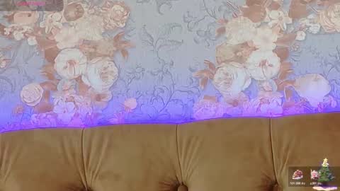 Snapshot of mira_lynxx chatting on 12-22-25, 05:04 mira_lynxx online show from 12-22-25, 05:04