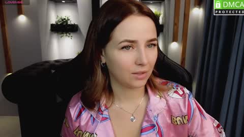 Mira online show from 02-06-25, 01:16