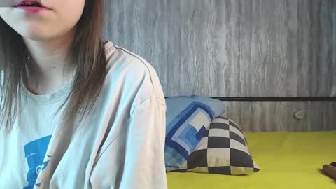 Snapshot of mira_one_ chatting on 10-07-25, 10:34 mira_one_ online show from 10-07-25, 10:34