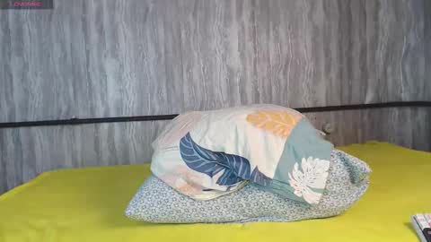 Snapshot of mira_one_ chatting on 12-01-25, 11:26 mira_one_ online show from 12-01-25, 11:26