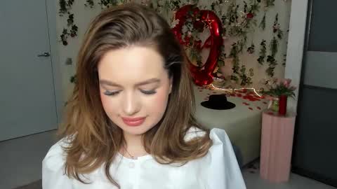 Emma online show from 03-08-26, 10:08