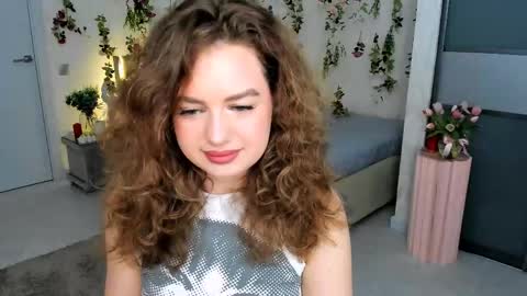 Emma online show from 04-20-26, 04:10