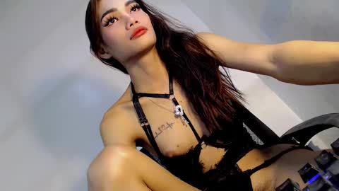 Zoey online show from 02-03-25, 11:47