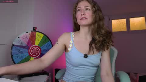 Snapshot of miraclubxxx chatting on 01-14-26, 07:25 Mira online show from 01-14-26, 07:25