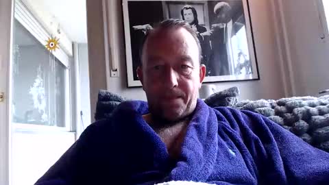 Snapshot of miracolix_030 chatting on 11-30-25, 10:19 Ben online show from 11-30-25, 10:19