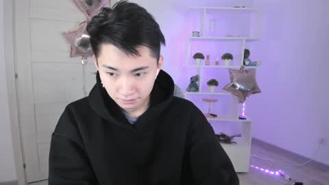 Snapshot of miram_yoo chatting on 12-02-24, 09:02 online show from 12-02-24, 09:02