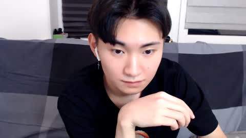 Snapshot of miram_yoo chatting on 01-11-25, 08:43 online show from 01-11-25, 08:43