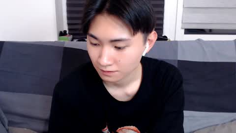 Snapshot of miram_yoo chatting on 01-13-25, 08:48 online show from 01-13-25, 08:48