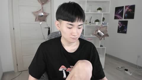 Snapshot of miram_yoo chatting on 02-08-25, 09:46 online show from 02-08-25, 09:46