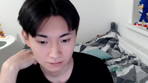 Snapshot of miram_yoo chatting on 10-13-25, 02:55 online show from 10-13-25, 02:55