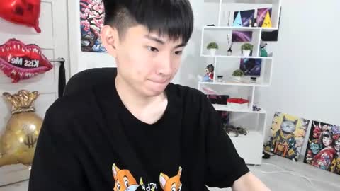 Snapshot of miram_yoo chatting on 06-17-26, 07:26 online show from 06-17-26, 07:26
