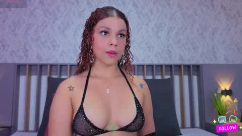 Snapshot of miranda_blair chatting on 10-26-25, 11:09 Miranda online show from 10-26-25, 11:09