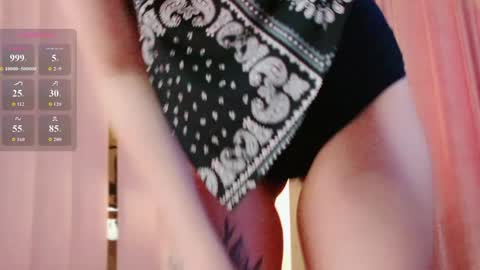 Snapshot of miranda_kery chatting on 04-26-26, 06:33 Mira online show from 04-26-26, 06:33