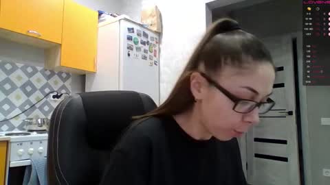 MIRANDA online show from 11-15-25, 09:06