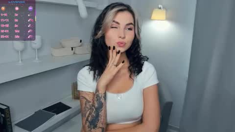 My name is Adele online show from 11-20-25, 07:19