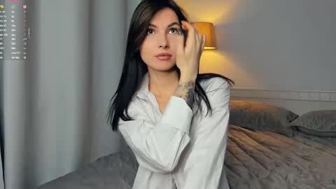 Snapshot of mirandabettman chatting on 12-19-25, 06:31 My name is Adele online show from 12-19-25, 06:31