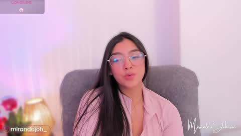 Snapshot of mirandajohnson_ chatting on 05-19-26, 01:28 Miranda online show from 05-19-26, 01:28