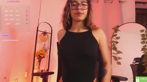 Snapshot of miranditaa chatting on 02-22-26, 05:19 MIRANDA HERNANDEZ online show from 02-22-26, 05:19