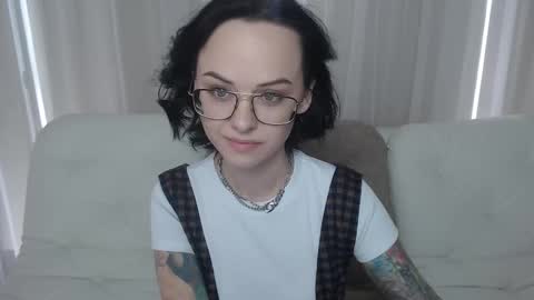 Mira online show from 02-08-25, 10:39