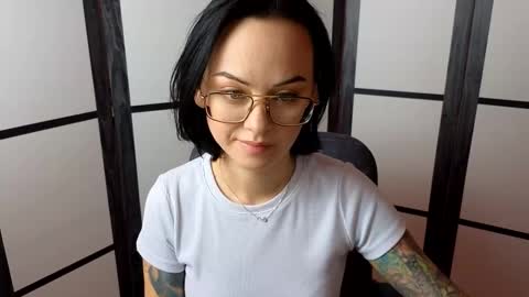 Mira online show from 02-10-25, 10:31