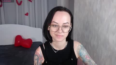 Mira online show from 02-16-25, 06:43