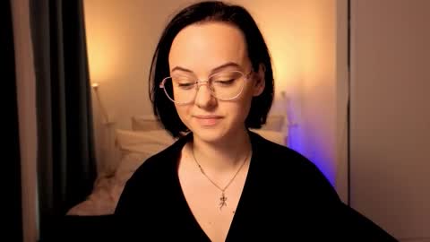 MiraSkyy online show from 10-19-25, 01:56