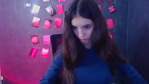 Snapshot of miri_miss chatting on 12-22-25, 12:46 Miri online show from 12-22-25, 12:46