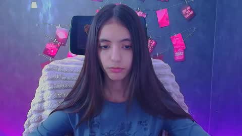 Snapshot of miri_miss chatting on 05-15-26, 11:28 Miri online show from 05-15-26, 11:28