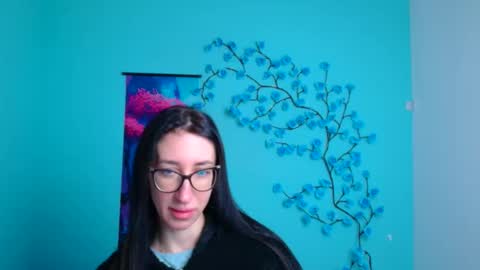 Snapshot of miriam_candyy chatting on 11-24-25, 06:24 Mariam online show from 11-24-25, 06:24