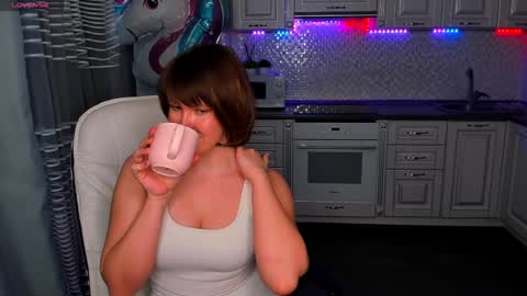 Snapshot of mirrorofsoul chatting on 01-31-25, 07:50 Shelley online show from 01-31-25, 07:50