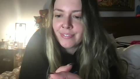 Snapshot of mis0h0rnybabii chatting on 10-19-25, 01:06 MisoHorny aka Goddess Sahara online show from 10-19-25, 01:06