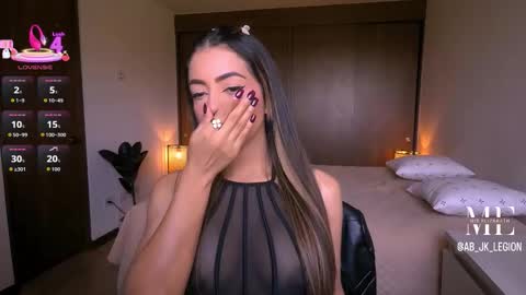 Snapshot of mis_elizabeth chatting on 02-12-26, 03:18 Eliza online show from 02-12-26, 03:18