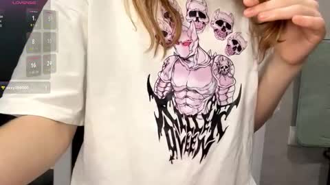 Molly online show from 09-11-25, 07:47