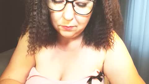 Snapshot of mishakiss34 chatting on 06-04-26, 10:10 Misha online show from 06-04-26, 10:10
