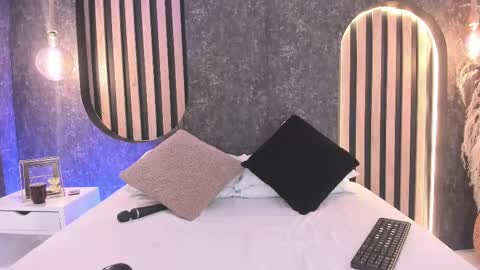 Snapshot of miss10_antonella chatting on 03-10-25, 08:34 Antonella online show from 03-10-25, 08:34