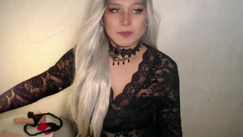 miss_4cuck_ online show from 06-26-26, 09:46