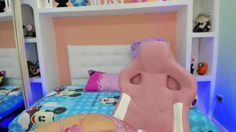 Snapshot of miss___megan chatting on 09-12-25, 02:55 Megan online show from 09-12-25, 02:55