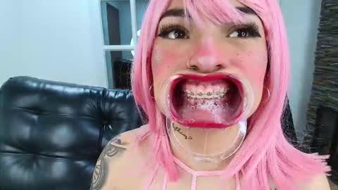 Abigail online show from 10-04-25, 02:53