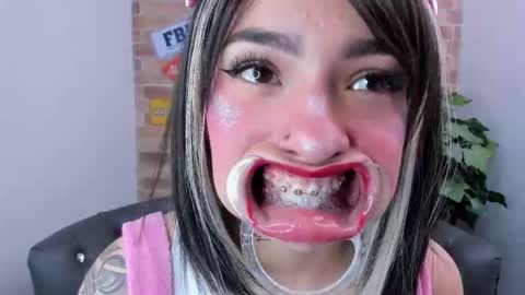 Abigail online show from 10-09-25, 09:46