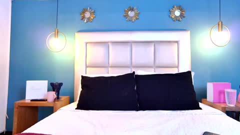 Snapshot of miss__ary_ chatting on 09-18-25, 12:18 miss__ary_ online show from 09-18-25, 12:18