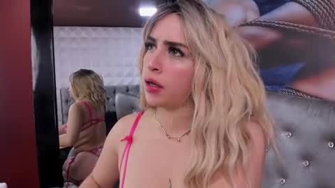 Daphne online show from 11-20-25, 03:12