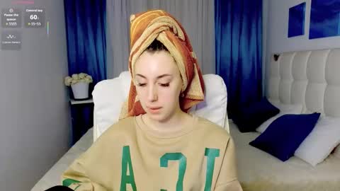 Snapshot of miss__linn chatting on 02-06-26, 12:19 Linn online show from 02-06-26, 12:19