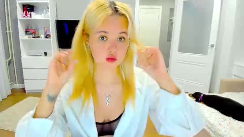 miss__selena online show from 12-01-25, 01:05