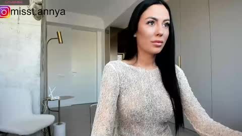 Snapshot of miss__tanya chatting on 03-05-25, 08:43 Miss Tanya online show from 03-05-25, 08:43