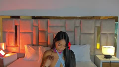 Snapshot of miss_abigail_ chatting on 07-09-26, 01:26 Miss Abigail online show from 07-09-26, 01:26