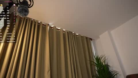 Snapshot of miss_airi chatting on 12-16-25, 03:17 miss airi online show from 12-16-25, 03:17