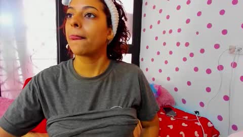 Akemi 3 online show from 10-26-25, 02:34