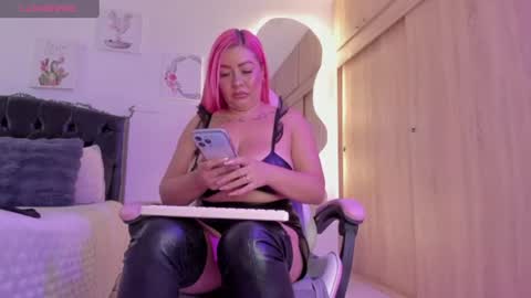Snapshot of miss_amarantha1 chatting on 07-01-26, 12:18 A M A R A N T H A online show from 07-01-26, 12:18