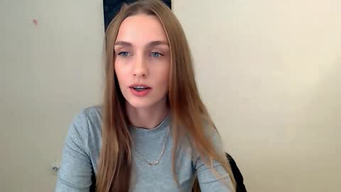 Angelina online show from 10-10-25, 05:50